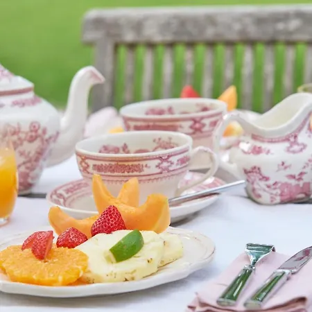 Chateau Pont Saint-martin 4* Léognan