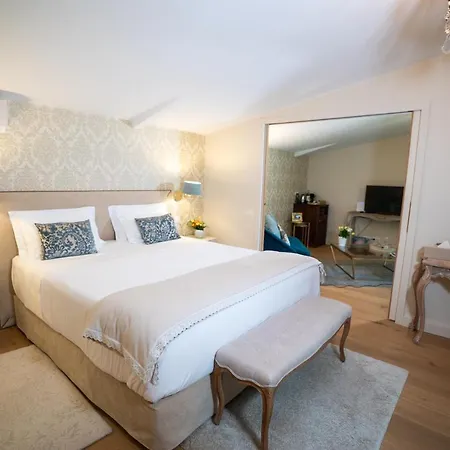 Chateau Pont Saint-martin 4* Léognan