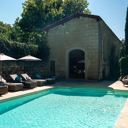 Chateau Pont Saint-martin B&B