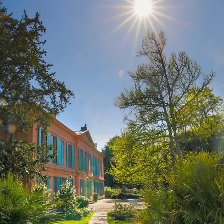 Chateau Pont Saint-martin Couette-café Léognan