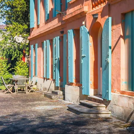 Couette-café Chateau Pont Saint-martin 4*