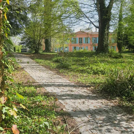 Chateau Pont Saint-martin Couette-café Léognan