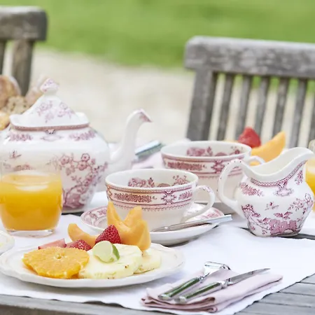 Couette-café Chateau Pont Saint-martin 4*