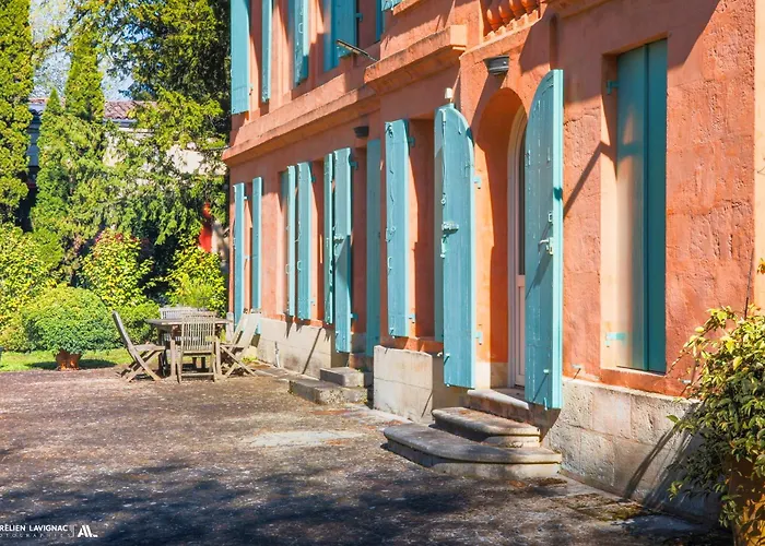 Bed & Breakfast Chateau Pont Saint-martin 4*