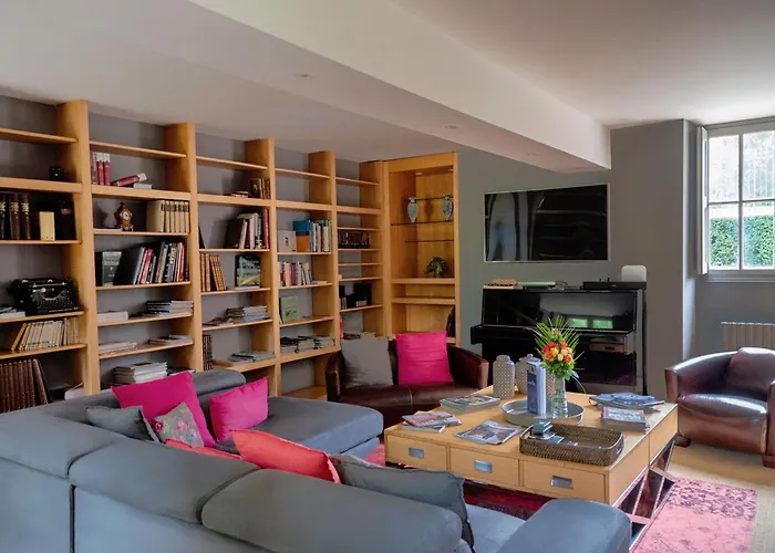 Chateau Pont Saint-martin