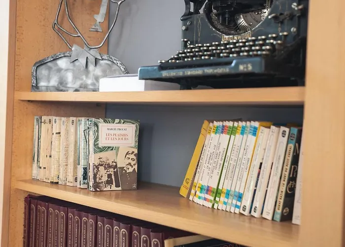 Chateau Pont Saint-martin